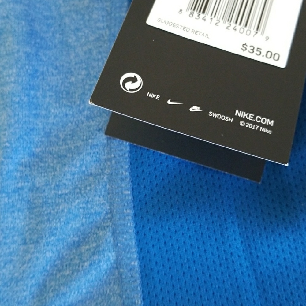 NWT Nike Dri-Fit Workout Shirt - Picture 3 of 5